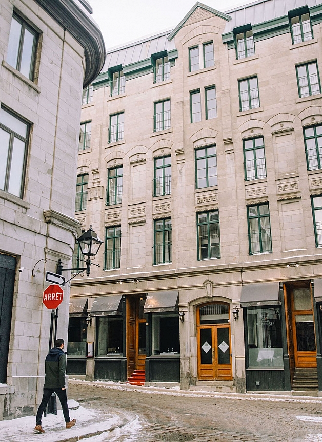 Your Winter Staycation: Where Do I Stay in Old Montreal?